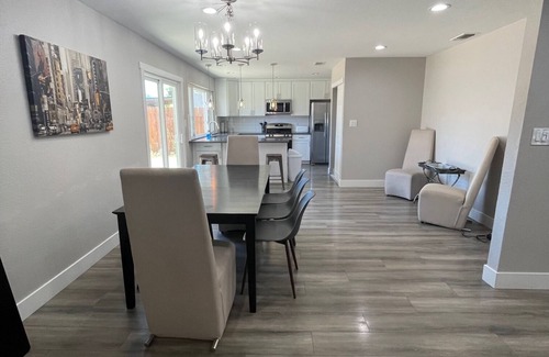 Sacramento House | Spacious 4-bedroom renovated home in scenic Sacramento