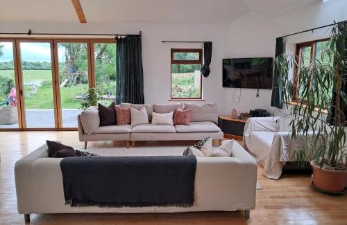 Craughwell House | Spacious 4 bedroom retreat in peaceful location