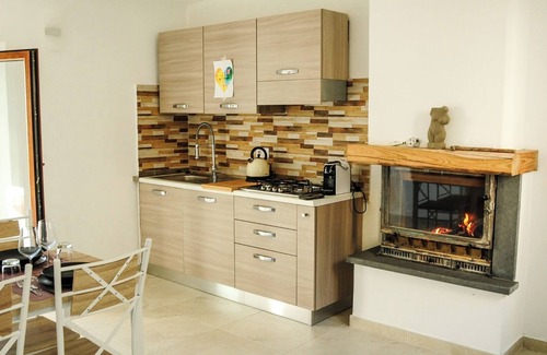 Lubriano House | Spacious 4-bedroom townhome in charming Lubriano with WiFi, AC