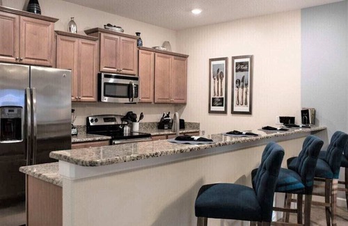 Lindfields House | Spacious 4-bedroom townhome with AC, WiFi in charming Kissimmee