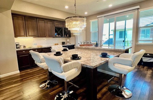 Livermore House | Spacious 4-bedroom townhome with WiFi, AC in charming Livermore