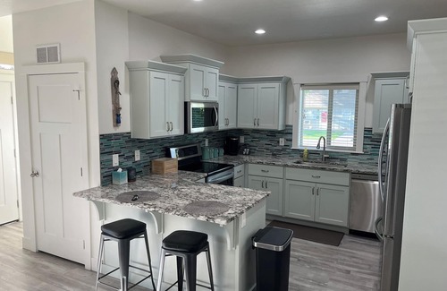 Nampa House | Spacious 4-bedroom townhome in quiet Nampa neighborhood.