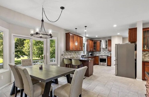Commerce Township House | Spacious 4-bedroom house with WiFi, AC in charming Commerce Twp