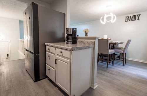 Indianapolis House | Spacious 4-bedroom house in amazing Indianapolis with WiFi, fitness room
