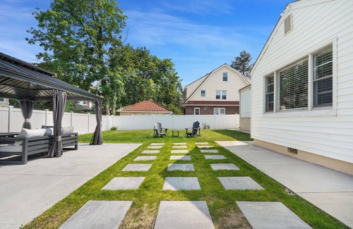 North Side House | Spacious 4-bedroom house 3-bathroom with AC and WiFi in charming Mount Vernon