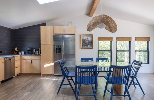 New Carlisle House | Spacious 4-bedroom Contemporary Country House