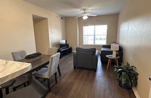 Warrensburg Apartment | Spacious 4-bedroom apartment with WiFi, fitness room in charming Warrensburg