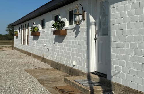 Weatherford House | Spacious 4-bedroom house on quiet private drive