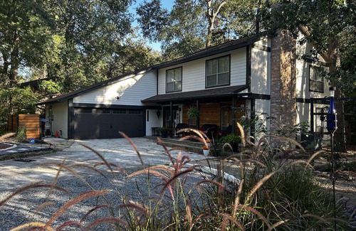 Grogan's Mill House | Spacious 4-bedroom vacation home near The Woodlands Golf Resort & Town Center.