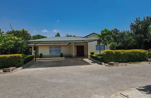 Athi River Villa | Spacious 4-bedroom with a pool