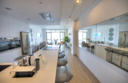 Sliema Apartment | Spacious 4 bedrooms with sea view balcony GOSLM-3