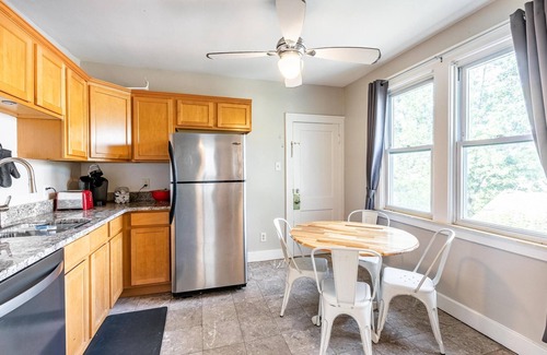 Ferndale House | Spacious 4 BR/2 BA – 4 Min Walk to DT Ferndale!