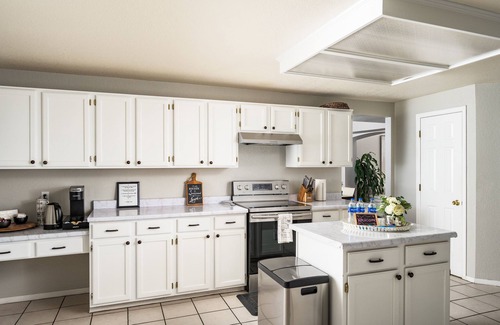 Centennial House | Spacious 4 BR House in Centennial