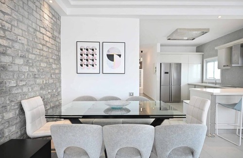 Kerem HaTeimanim Apartment | Spacious 4 BR Penthouse with Sea View by HolyGuest