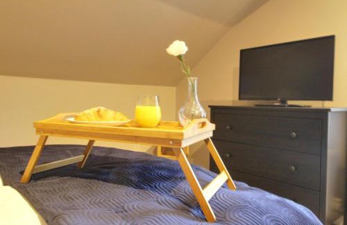 Huddersfield House | Spacious 4 Double Bedroom House in Huddersfield with parking