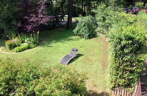 Hohenlychen Apartment | Spacious 4-star * apartment -familienfreundlich- near the lake with garden