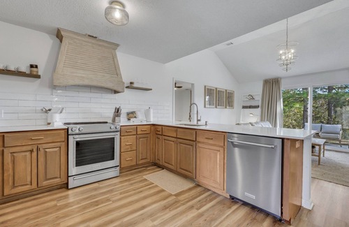 Pooler House | Spacious 4BD/2BA Retreat with in Pooler, GAnnnnn