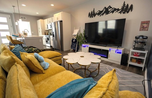 Dupont House | Spacious 4BD Near Denver w/BBQ, Games & Office