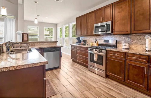 Southeast Houston House | Spacious 4BDR Near MedCenter