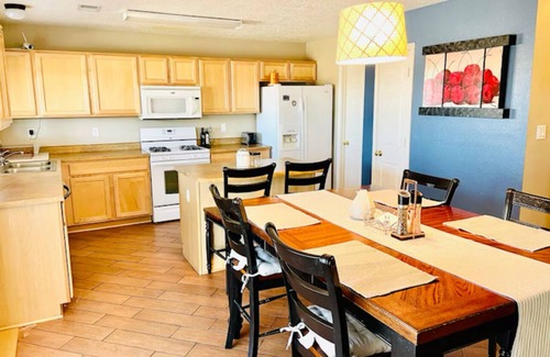 Rio Rancho House | Spacious 4bedroom Rio Rancho Home with Breathtaking Views!