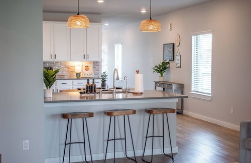 Conroe House | Spacious 4BR Family Retreat- Comfort & Fun for All Ages