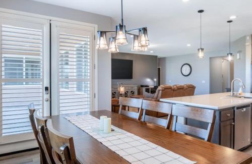 Hanford Apartment | Spacious 4BR Home With BBQ, Near Sequoia & Fresno