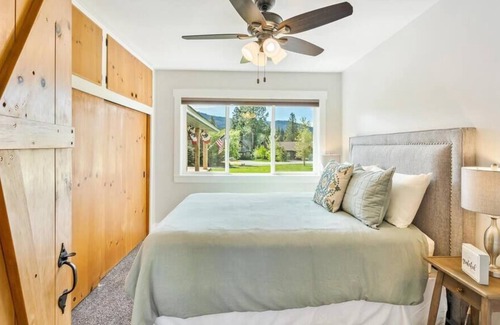 Sagle House | Spacious 4BR Home with Hot Tub Near Downtown Sandpoint and boat trailer parking