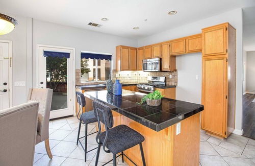 Loma Linda House | Spacious 4BR Home｜Work-from-Home Friendly｜Garage & Patio｜Pets Welcome #41375