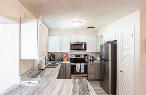 Port Charlotte - Charlotte Harbor House | 🌴 Spacious 4BR Oasis Private Pool 20 Min to White Sand Beaches