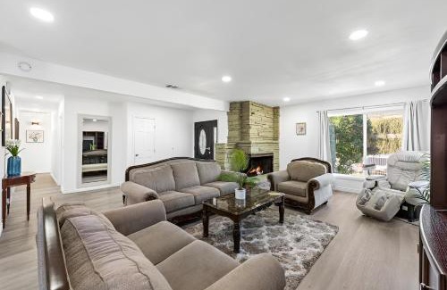 Pomona Apartment | Spacious 4BR Retreat in Pomona with Sauna and Hot Tub