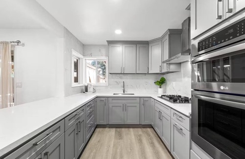 Bonita House | Spacious 4BR Retreat in Pomona | Sauna + Hot Tub