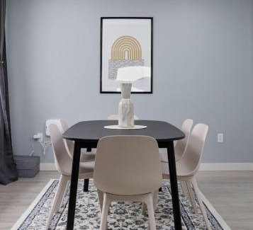 Marpole House | Spacious 4br Retreat Near Yvr And Dt