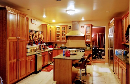 Huntington Station House | Spacious 5-bedroom house with WiFi and AC in marvelous DIX HILLS