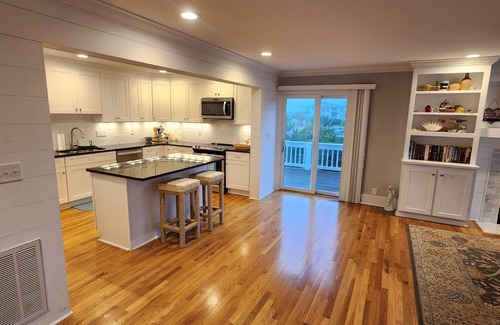 Shell Island House | Spacious 5-bedroom house in peaceful WB w/neighborhood beach access.