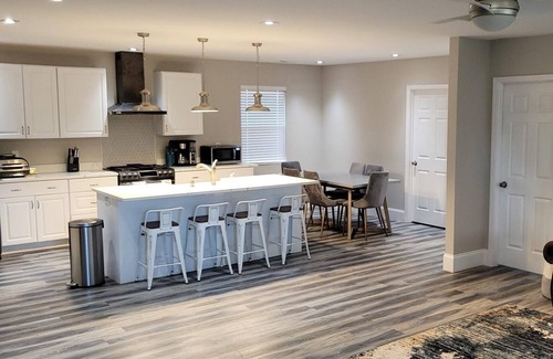 Westminster House | Spacious 5 Bd/2 Bth Home Nestled on Lake Hartwell
