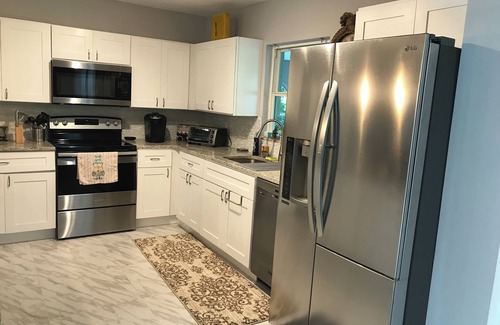Altamonte Springs House | Spacious 5-bedroom house with AC, huge patio and Pingpong table in Altamonte