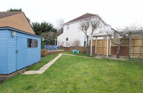 Oxford House | Spacious 5 bed, 3 bathroom, Oxford City Oasis with free Parking for up to 4 cars