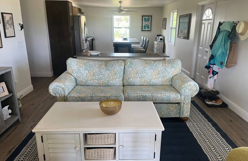 Treasure Cay House | Spacious 5-bedroom ocean view house in marvelous Green Turtle Cay with WiFi, AC