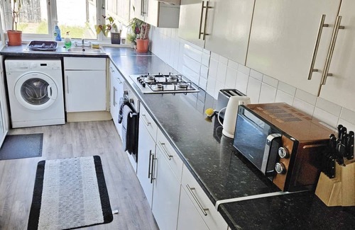 Horfield House | Spacious 5-Bed Parking, WiFi & Self Check-In nr UWE
