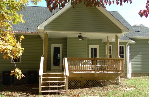 Mosby House | Spacious 5-bedroom house in charming neighborhood