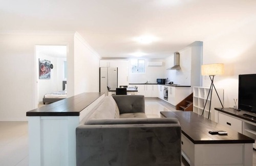 Camp Hill House | Spacious 5-Bedroom Home in Camp Hill