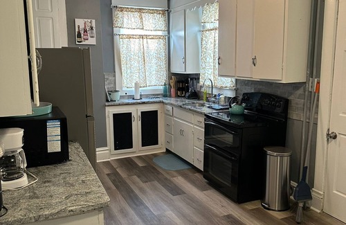 Hagerstown House | Spacious 5-Bedroom Home in Beautiful Hagerstown – Perfect for Families or Groups