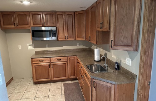 Rapid City House | Spacious 5 bedroom home, quick access to Rapid City and Black Hills area.