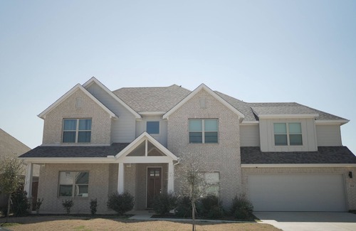 Waxahachie House | Spacious 5-bedroom house charming Waxahachie Outside the DFW.