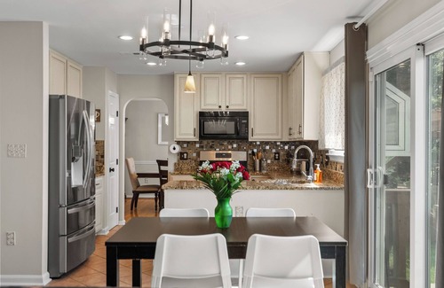 Dale City House | Spacious 5-bedroom house near DC