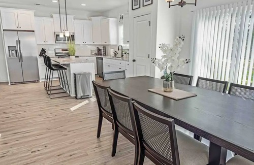 Toddville Road House | Spacious 5-bedroom house in Prime Charlotte Location with Garage & Fenced Yard