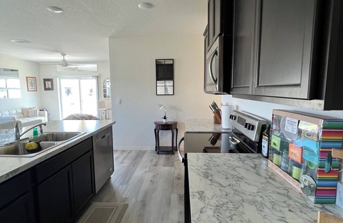 Cocoa House | Spacious 5-bedroom house with AC, WiFi in fantastic Rockledge
