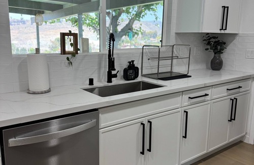 Allied Gardens House | Spacious 5-bedroom house in marvelous San Diego with Gameroom, WiFi, AC