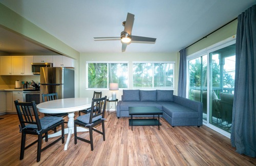Hauula House | Spacious 5 Bedroom Home/2 Kitchens in Oahu's Countryside