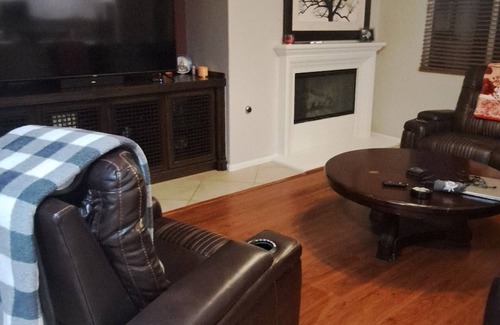 Temecula House | Spacious 5-bedroom house with AC, fitness room, WiFi in charming Murrieta